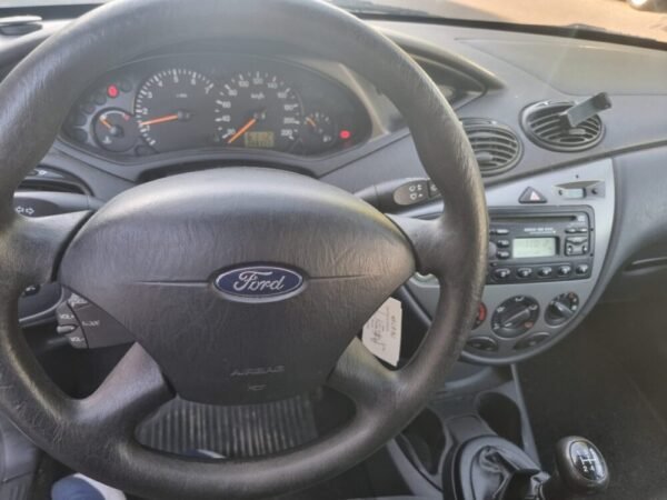 FORD FOCUS WAGON 1.6-16V Centennial - Image 3