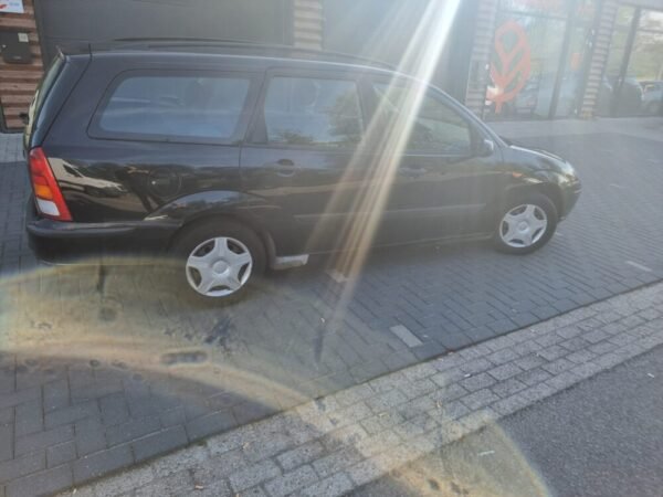 FORD FOCUS WAGON 1.6-16V Centennial - Image 2