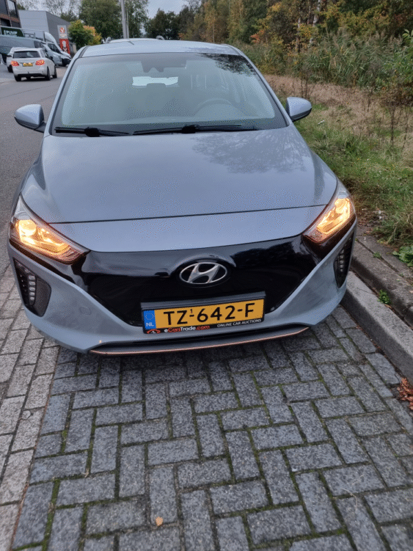 Hyundai IONIQ