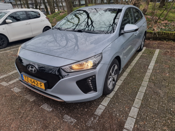 Hyundai IONIQ - Image 2
