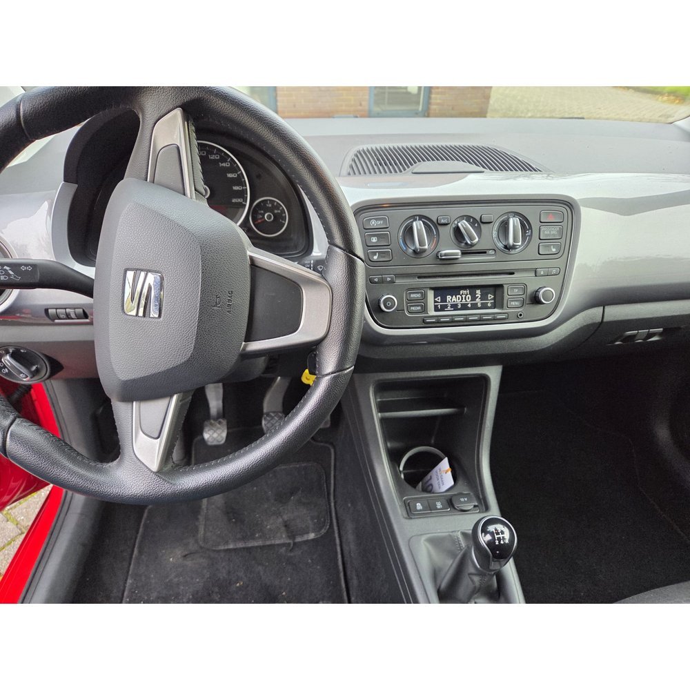 SEAT Mii 1.0 Sport Dynamic 2014 - Image 6